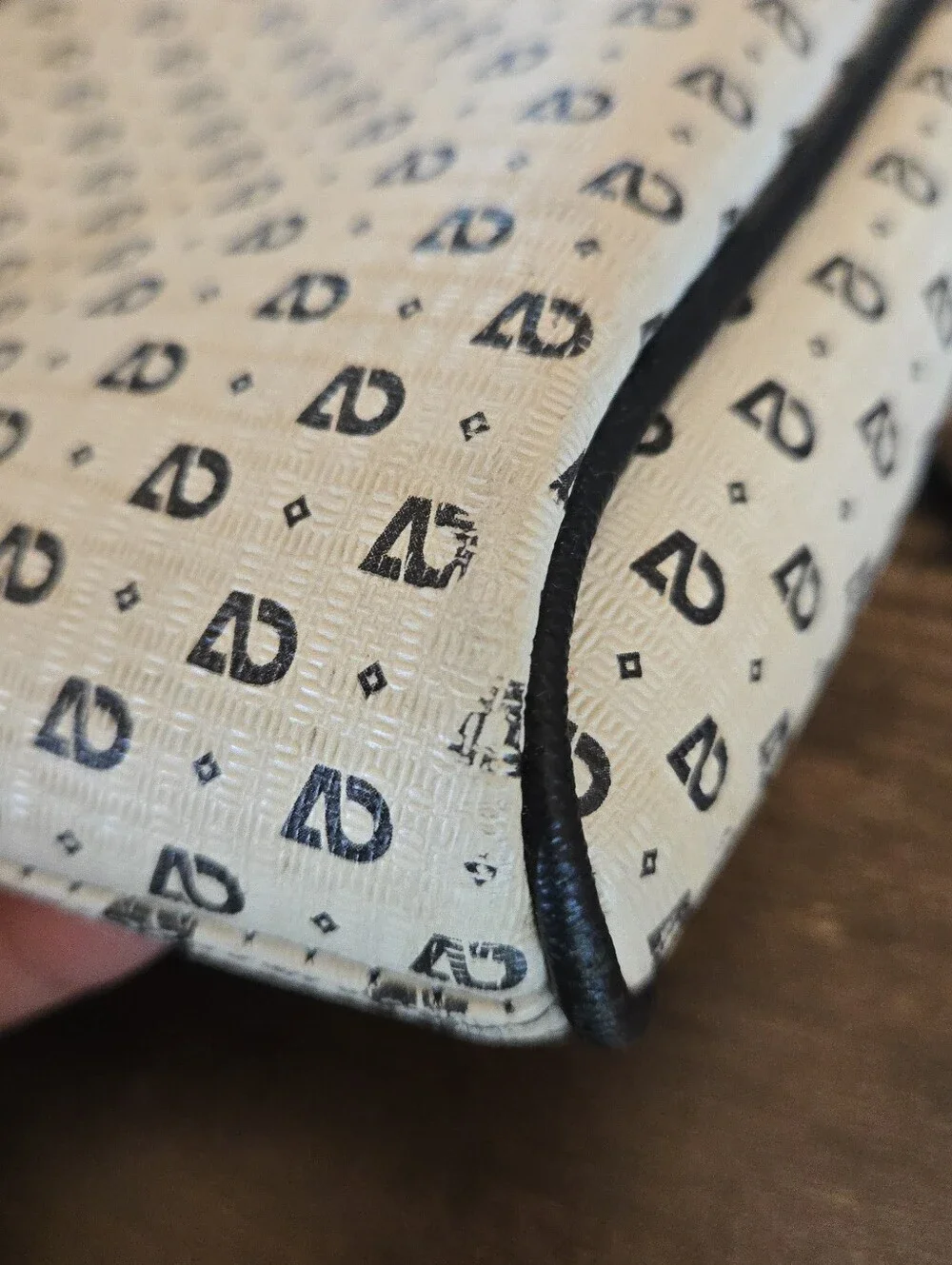 Vintage 80s? Almondo Logo Design Crossbody Purse